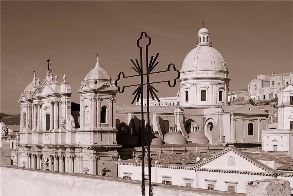 Appartement Casa Elia: Locazione Breve à Noto Extérieur photo